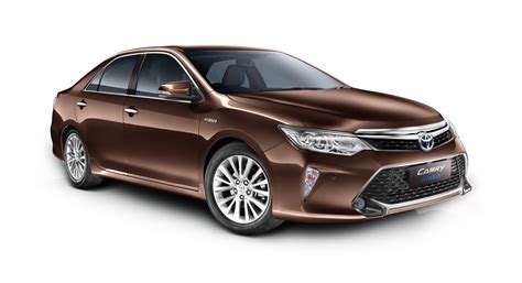 2017 Toyota Camry Hybrid updated: launched at INR 31.98 lakhs | India.com