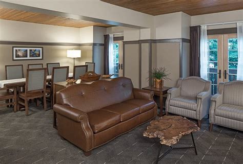 Lied Lodge Rooms: Pictures & Reviews - Tripadvisor