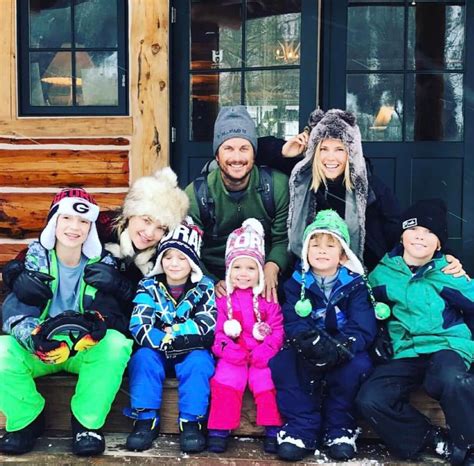 Sibling Love! Kate and Oliver Hudson Take Their Kids Skiing Together ...