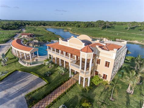 Tropical Mansion aerial photo image - Free stock photo - Public Domain ...