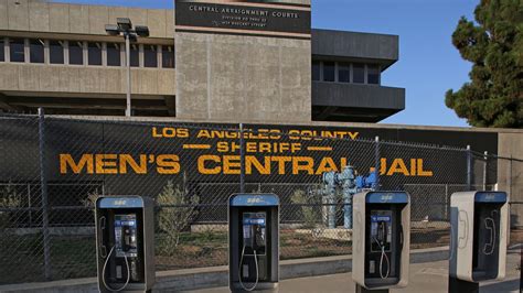 Mumps Outbreak at Men’s Central Jail Puts Hundreds of Inmates in ...