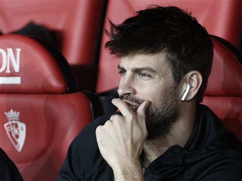 "Soccer Trivia and Latest Gossip: Gerard Piqué Spotted on Low-Cost ...