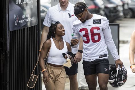 Simone Biles, Houston Texans safety announce they're engaged