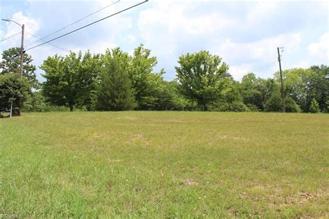 Elam Ave, Ramseur, NC 27316 | Trulia