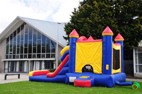 A Guide To Choosing A Bouncy Castle - Lifestyle Blogger