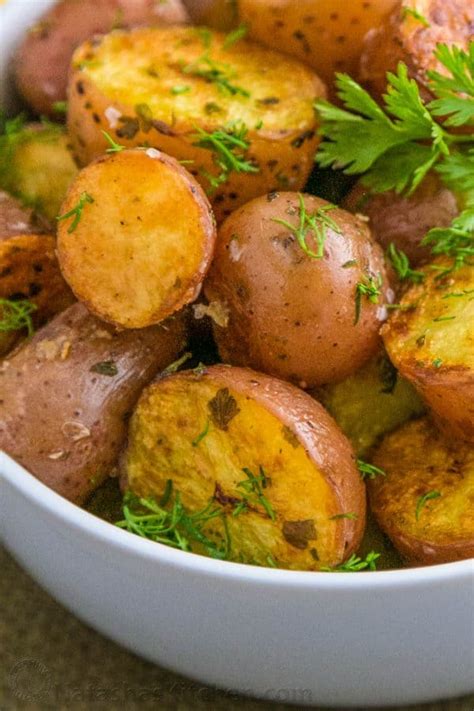 Easy Oven roasted baby red potatoes - Natasha's Kitchen