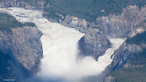 Nahanni-National-Park-Reserve – Your Connection to Wildlife