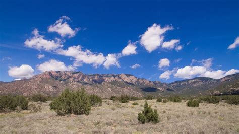 9 Beautiful Hiking Trails in Albuquerque for All Levels (+ Map)