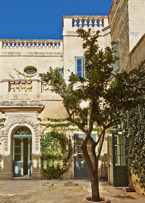 From the archive (1961): Barbara Hutton's house in Tangier | Malta house