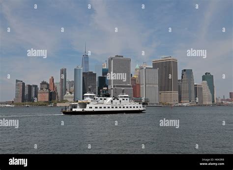 Governors island ferry hi-res stock photography and images - Alamy