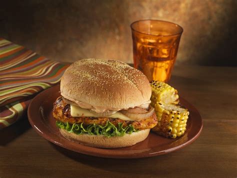 Spicy Grilled Chicken Burgers Recipe | EatSmarter