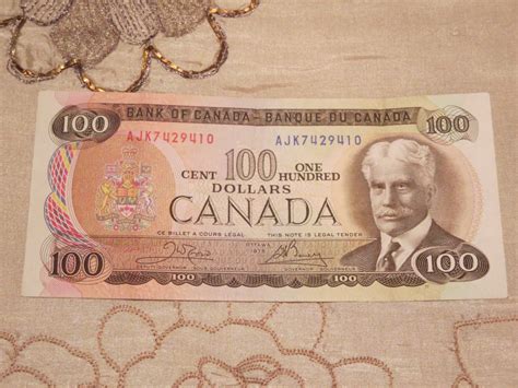 1975 - 100 Dollar Bill bank note - Canada by GeorgysShop on Etsy | 100 dollar bill, Dollar bill ...