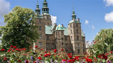 Rosenborg Castle - Concrete Playground