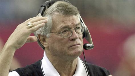 Former NFL coach and player Dan Reeves dies at 77