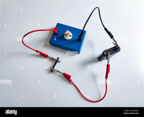 Physics experiment to determine the conductivity of graphite Stock ...