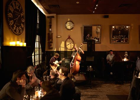 Dinner and a Show: Top Restaurants with Live Music in Philadelphia