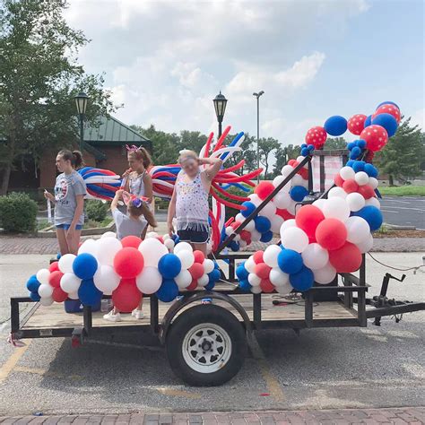 Parade float bubbles