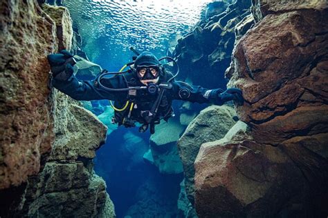 Iceland: Silfra Small-Group PADI-Certified Scuba Diving Tour 2024 - Reykjavik