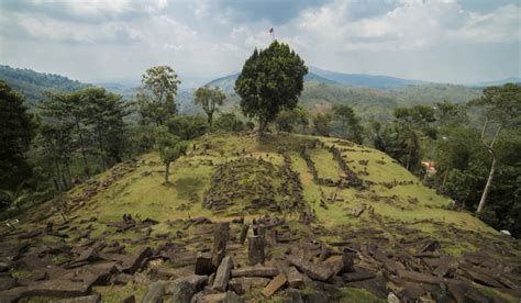 The World’s Oldest Pyramid? - Twinkl NewsRoom - Twinkl