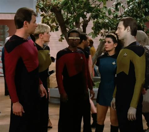 Starfleet uniform (2350s-2370s) | Memory Alpha | FANDOM powered by Wikia