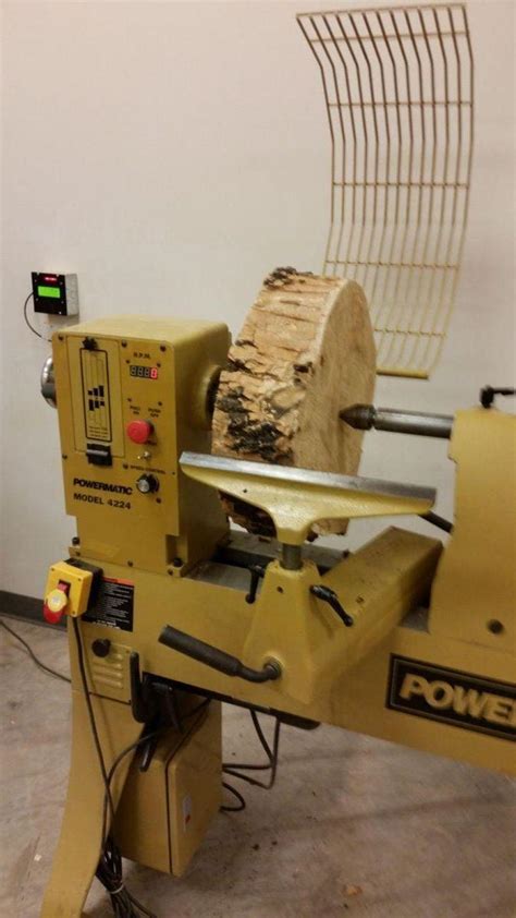 Roughing the log - Wood Turning - The Patriot Woodworker