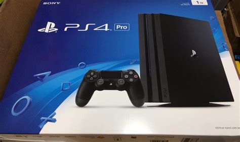 Here's What the PS4 Pro Box Looks Like