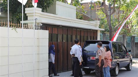 Pembacaan Putusan Pilpres, Rumah Jokowi di Solo Dijaga Polisi - Indonesia Baru Liputan6.com