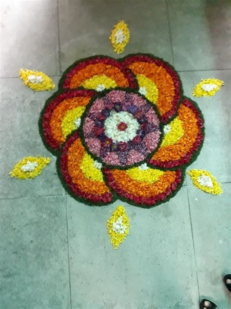 Pookkalam Athapookalam designs Simple | Pookalam design, Rangoli ...