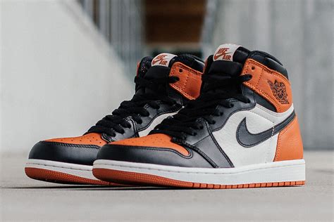 The Air Jordan 1 "Shattered Backboard" Releases Tomorrow - SneakerNews.com