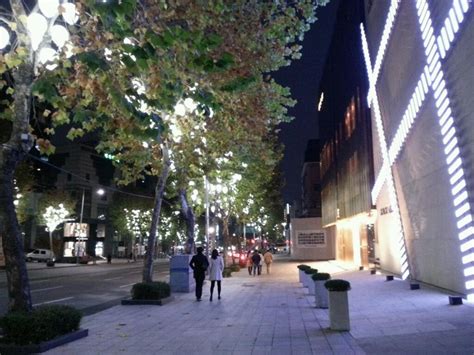 Cheongdam-dong Luxury Fashion Street 청담동 명품 거리, Korea Shopping