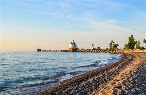 Headlands Beach State Park (Mentor, OH): Address, Phone Number, Attraction Reviews - TripAdvisor