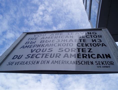 checkpoint charlie | the checkpoint charlie sign in Berlin | la vaca ...