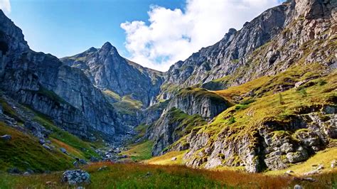 Southern Carpathian Mountains - Crafted Tours Romania