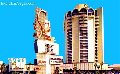 Here is a mid-sixties view of the 1952 Sands Casino and the hotel tower ...