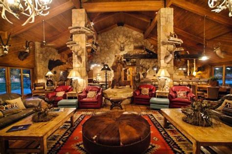 World’s Top 10 Luxury Hunting Lodges | Lodges, Hunting, Screened in deck