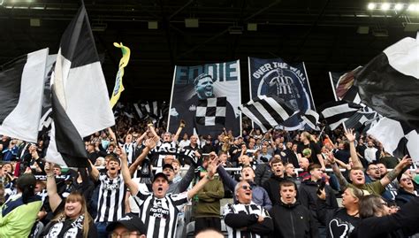 Video: Newcastle fans recreate water slide in Milan - Football Italia