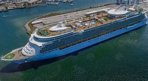 Royal Caribbean Cruise Ship Freedom Of The Seas