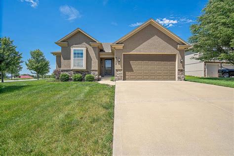 9124 Richmond Ct, Kansas City, KS 66112 | MLS# 2222816 | Redfin