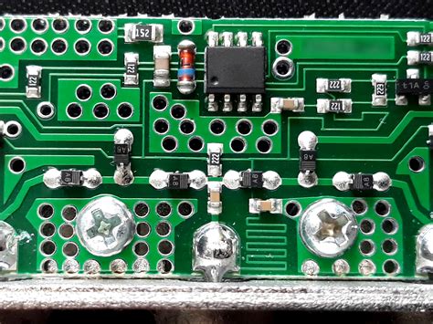 Antenna switch with PIN diodes · One Transistor