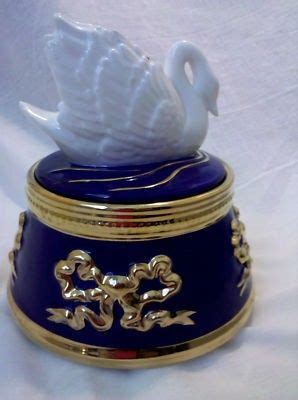 Teleflora Porcelain Swan Music Box Plays Swan Lake Nice (04/22/2011 ...