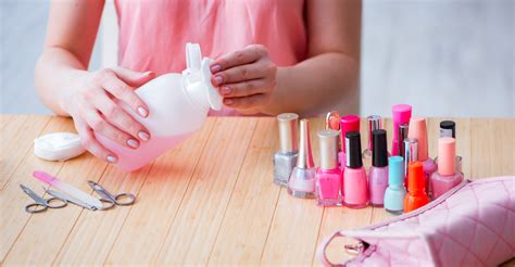 How to Take Off Gel Nails Without Acetone? - The Easy Way