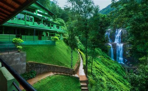 8 Waterfalls you must visit in Nuwara Eliya, Sri Lanka | TourHero