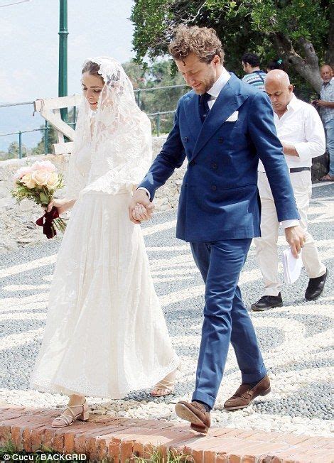 Anna Wintour's daughter Bee Shaffer has SECOND wedding in Italy | Midi ...