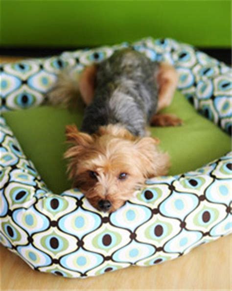 2 Hour DIY Dog Bed | AllFreeSewing.com