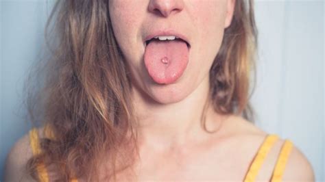 Tongue splitting: Surgeons warn of serious health risks - News Examiner