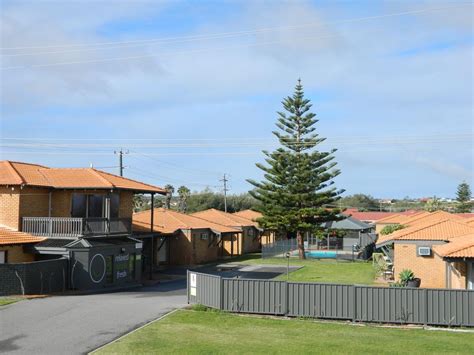 Geraldton's Ocean West Holiday Units & Short Stay Accommodation Hospital Accommodation ...