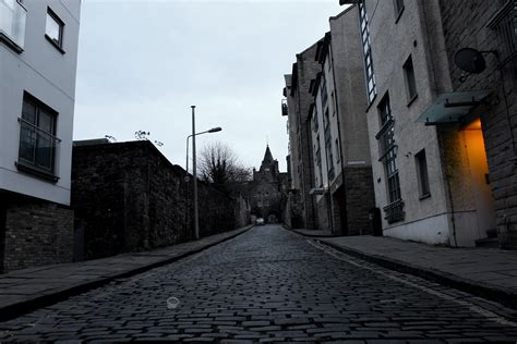 Gray concrete road, Edinburgh, alleyway, light bulb, clouds HD wallpaper | Wallpaper Flare