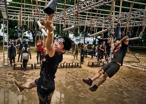 Battle it out beneath the moonlight as Spartan Race returns to Sentosa this March - SG Magazine