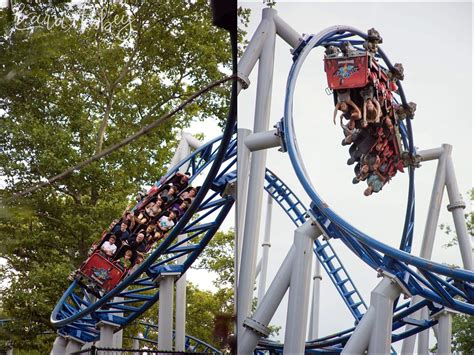 5 Things to do at Kennywood Park in the Rain (and why you shouldn't leave!)