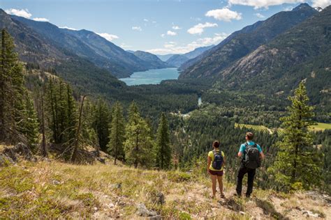 Hiking in Lake Chelan - Lake Chelan Chamber of Commerce